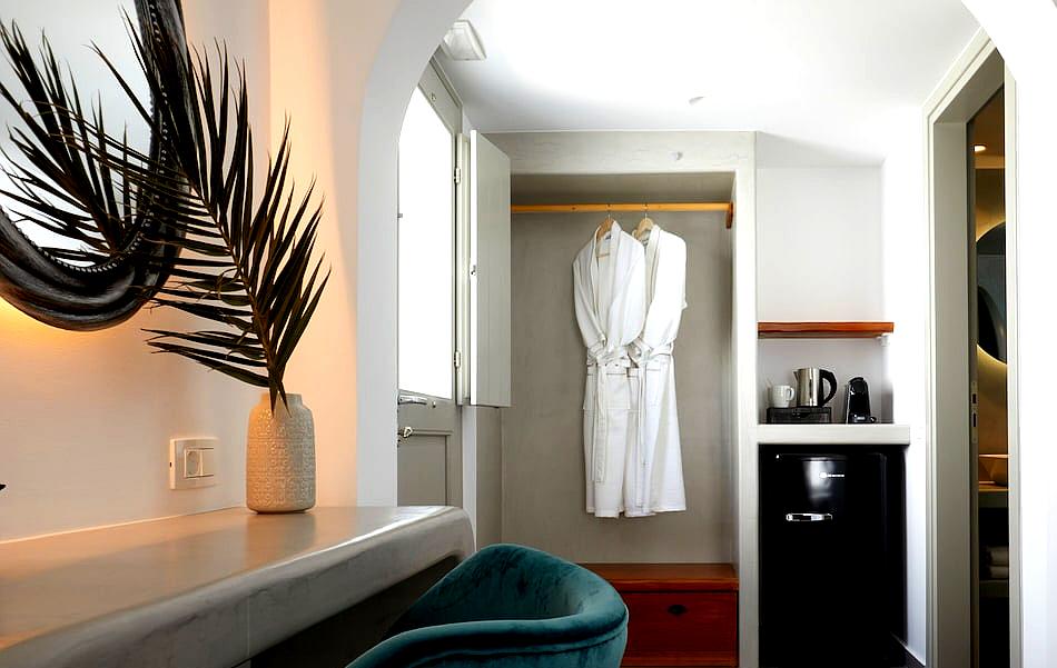 Mountain and Sea Suites